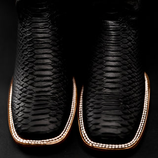 Midnight boot and belt combo